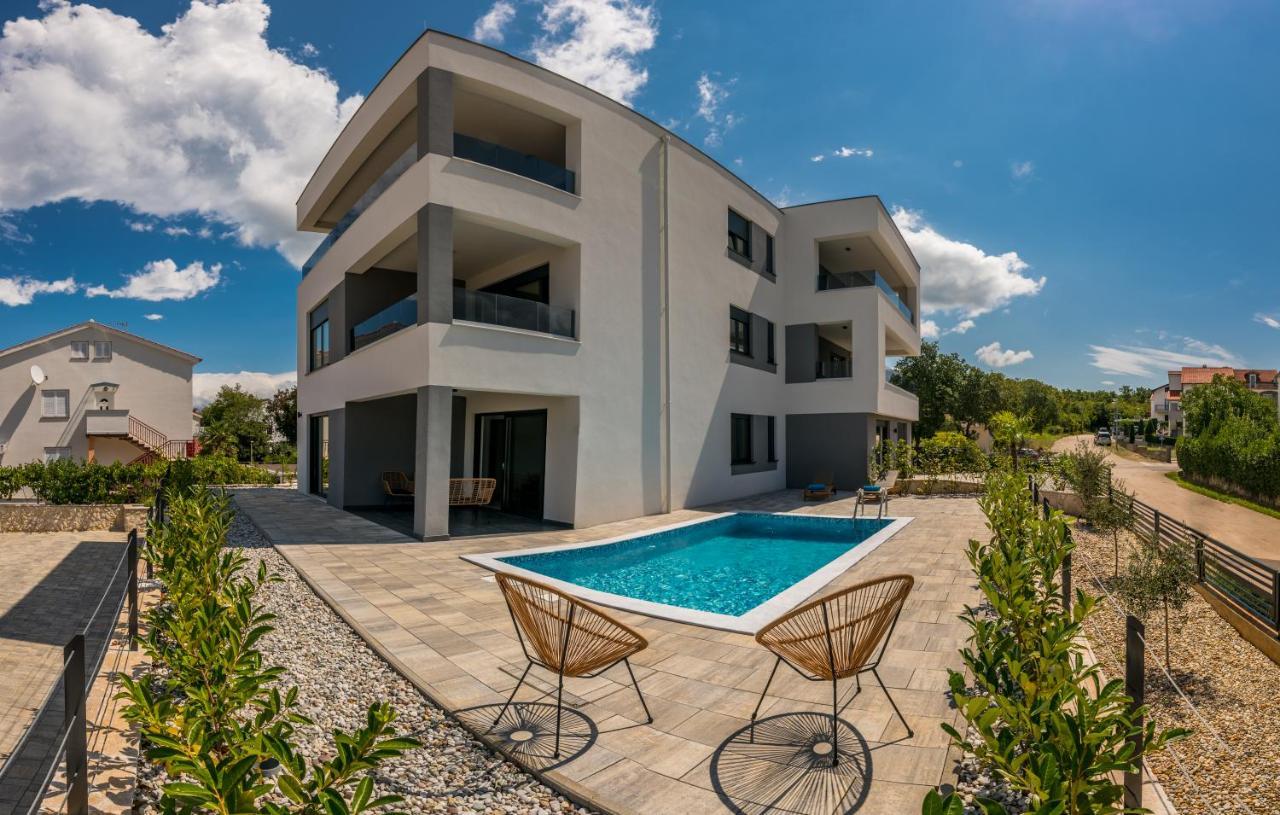 Vila Stemark Njivice Exterior photo